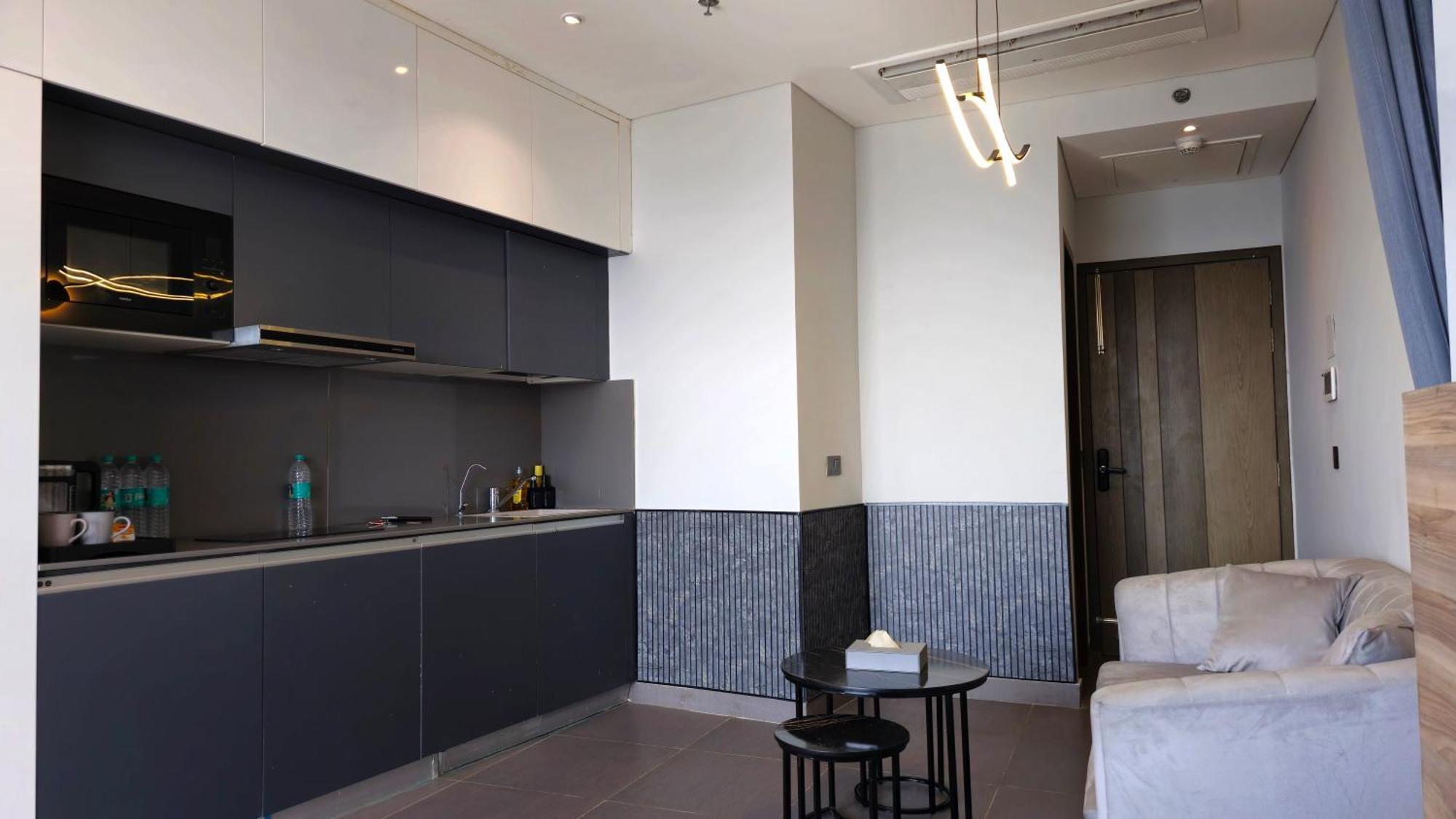The Luxe Living Hotel Noida Exterior photo
